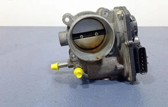 Toyota Auris 150 Throttle body valve 22030-0T050