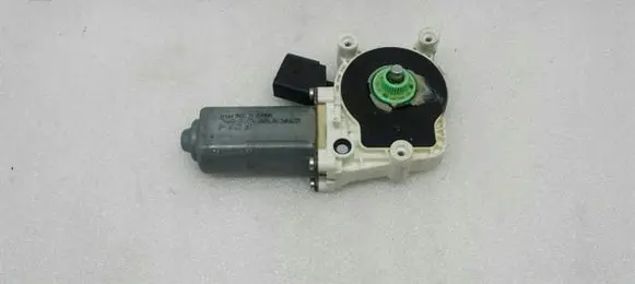 BMW 5 E60 E61 Front door window regulator motor 6922267