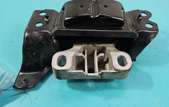 Skoda Kamiq Gearbox mounting bracket 2Q0199555BL IMPRK1544792