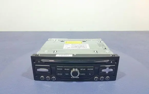 Peugeot 3008 I Radio/CD/DVD/GPS head unit 98067084XT