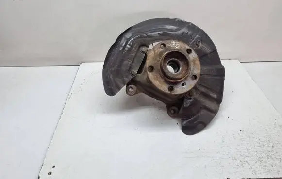 BMW X3 F25 Front wheel hub spindle knuckle 