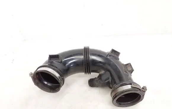 Mercedes-Benz C W205 Turbo air intake inlet pipe/hose A2740900929 446507650