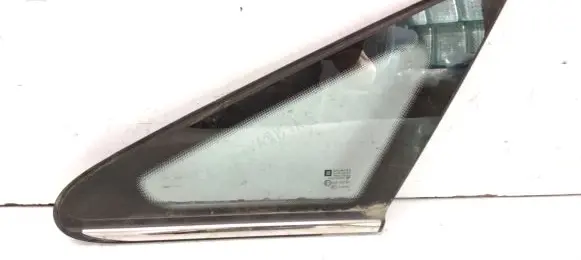 Opel Zafira B Front triangle window/glass 43R007951 DOT24 AS2