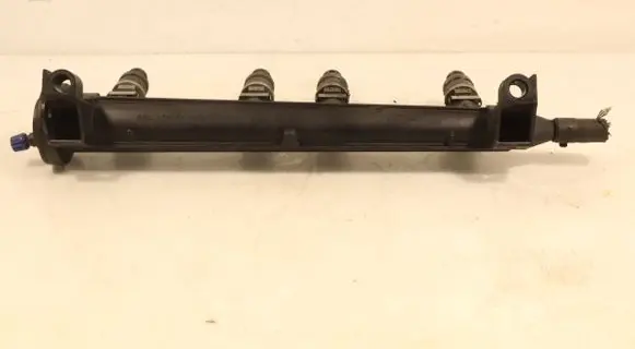 Volkswagen Jetta V Fuel main line pipe 06A133317