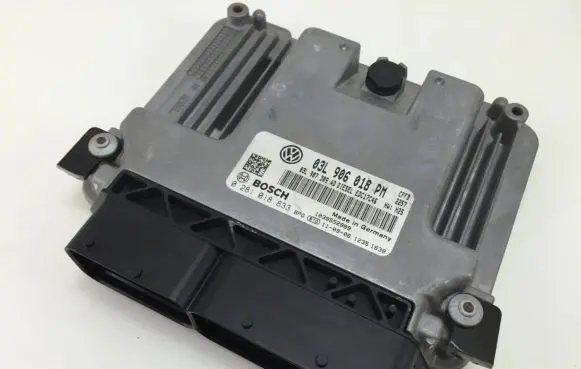 Volkswagen Beetle A5 Engine control unit/module 03L906018PM 0281018833