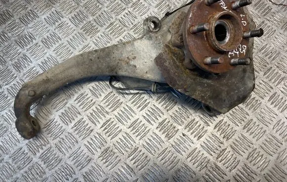 Nissan Pathfinder R51 Front wheel hub spindle knuckle