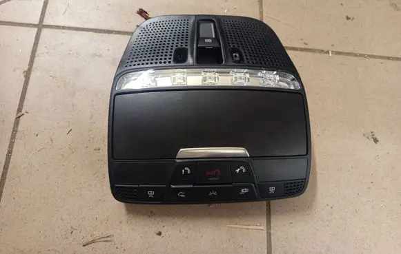 Mercedes-Benz C W205 Front seat light A0009018503 A0008275323 HW144501