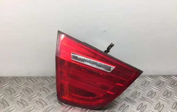 BMW 3 E90 E91 Tailgate rear/tail lights 7154155