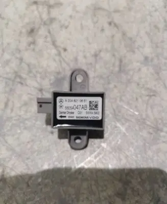 Dodge Journey Airbag deployment crash/impact sensor A2048210651 56054047AB 5WK43902