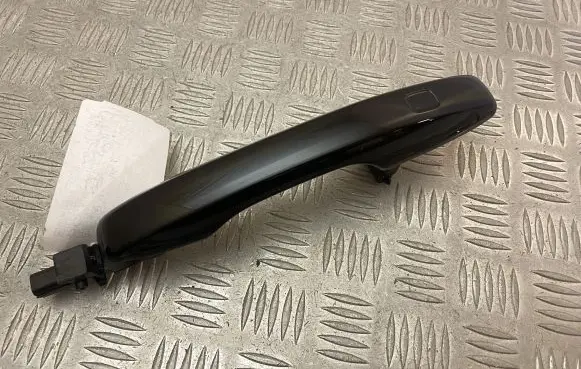 Volvo XC90 Front door handle cover