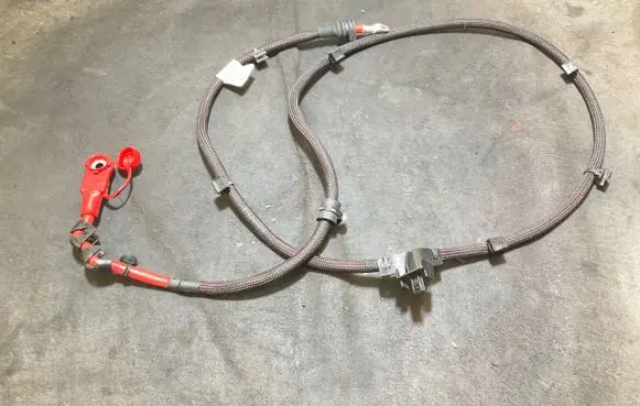 Toyota Auris E180 Positive cable (battery) KW72020 8704698 15974510