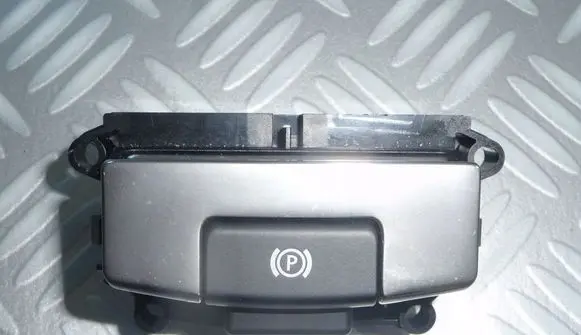 Land Rover Range Rover Sport L494 Hand parking brake switch 