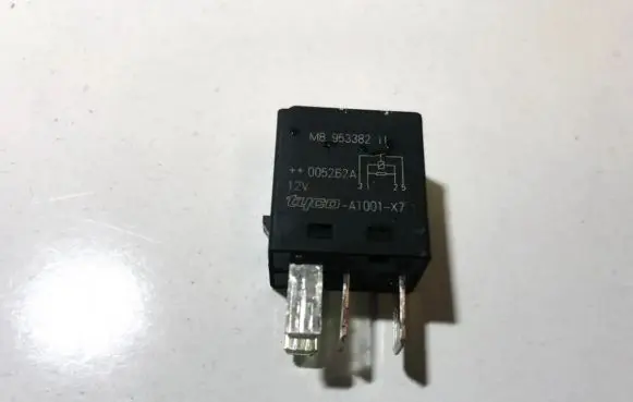 Mitsubishi Space Star Other relay mb953382 005626a