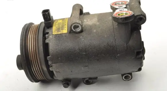 Ford Focus C-MAX Air conditioning (A/C) compressor (pump) 3M5H19D629PH