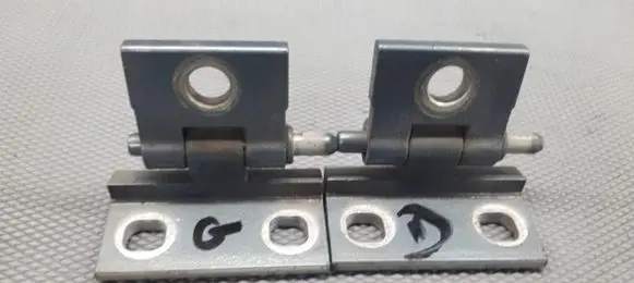 Volvo V70 Front door lower hinge 