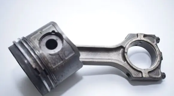 BMW 5 E39 Piston with connecting rod