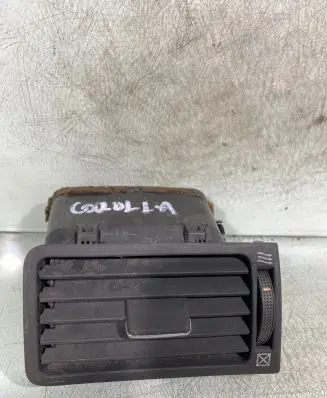 Toyota Corolla Verso AR10 Dash center air vent grill