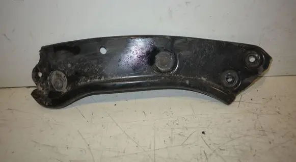 Volkswagen Touran II Radiator support slam panel bracket 1T0805931