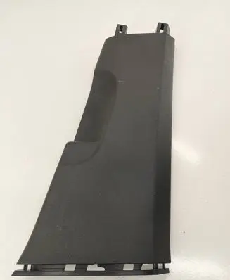 (B) pillar trim (bottom)