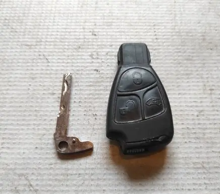 Mercedes-Benz Vito Viano W639 Ignition key/card 