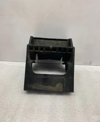 BMW 5 E60 E61 Radiator mount bracket 7519271