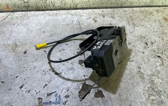 Renault Trafic II (X83) Front door lock 8200008260 91166230