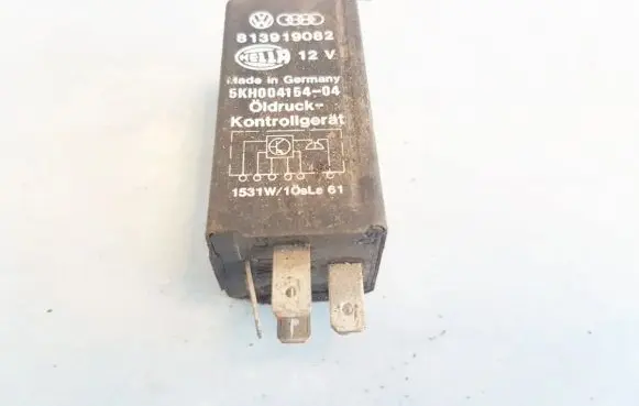 Volkswagen PASSAT B5 Other relay 813919082 5kh004154-04