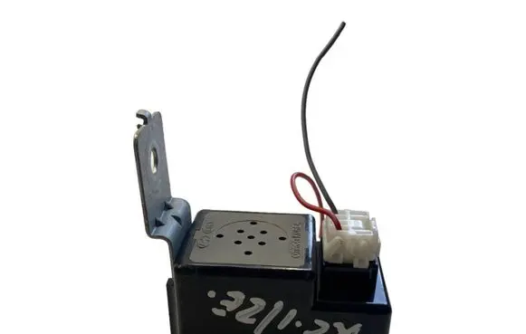 Hyundai i30 Horn buzzer relay 957102G100