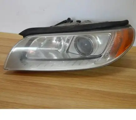 Volvo V70 Headlight/headlamp 31214347 L370M7700