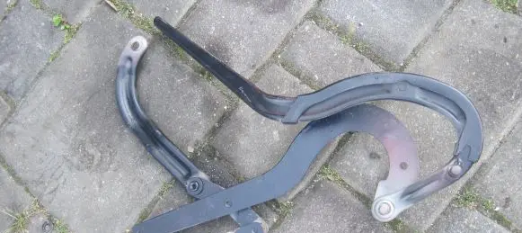Mercedes-Benz SL R129 Tailgate/trunk/boot hinge A1297502128