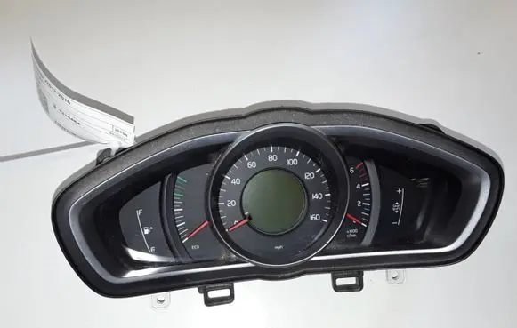 Volvo V40 Speedometer (instrument cluster) 31314484