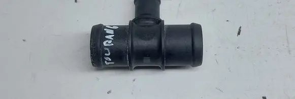 Volkswagen Touran II Engine coolant pipe/hose N906929