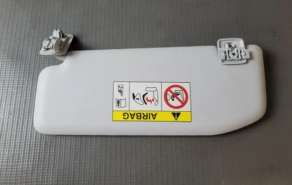 Peugeot 208 Sun visor
