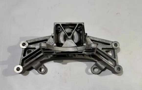 Dodge Charger Gearbox mounting bracket 6870323AA