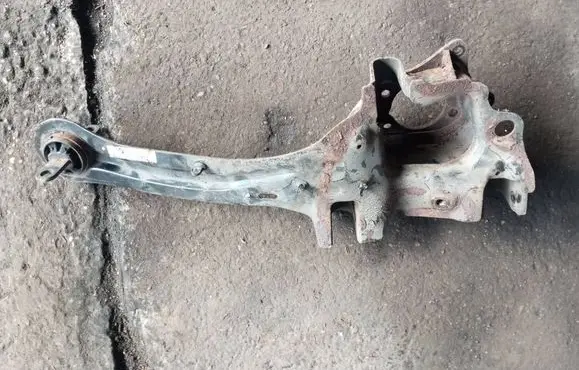 Volvo V40 Rear wheel hub spindle/knuckle 31360695