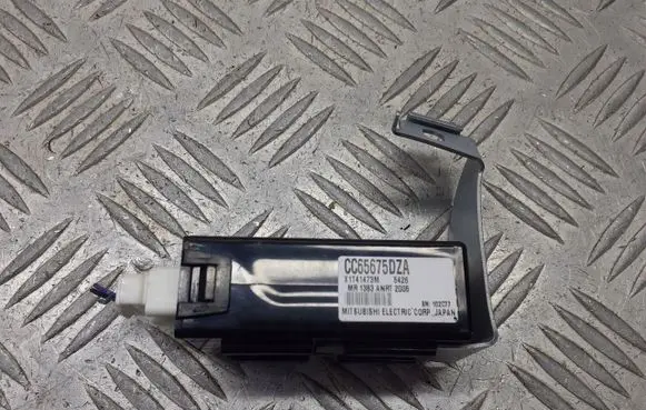 Mazda 5 Sliding door control unit/module CC6567DZA