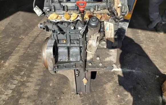 Mercedes-Benz A W168 Engine A6680002 A10590101 10415065