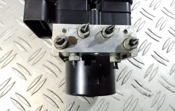 Ford Focus ABS Pump 10097001243 3M512M110JA 10020700714