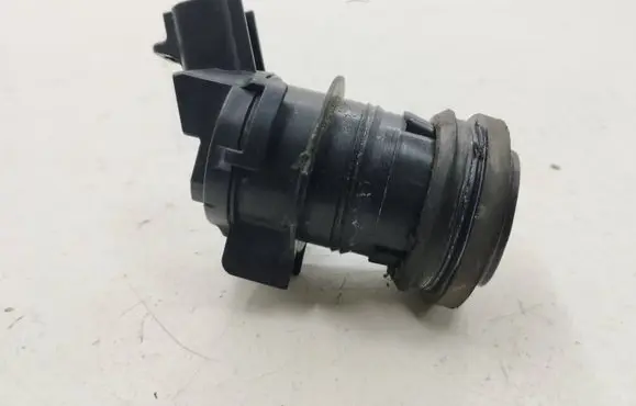 Mazda CX-7 Windscreen/windshield washer pump 8603109120