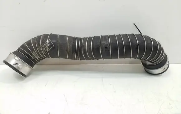 Mercedes-Benz SLK R171 Intercooler hose/pipe A1715280182