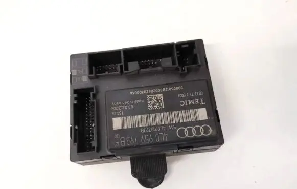 Audi Q7 4L Door control unit/module 4l0959793b 4l0910793b