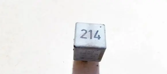 Audi A4 S4 B5 8D Other relay 443951253k 899512000