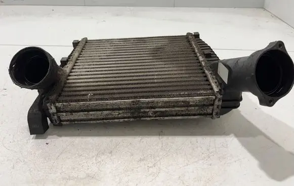 Audi Q7 4L Intercooler radiator