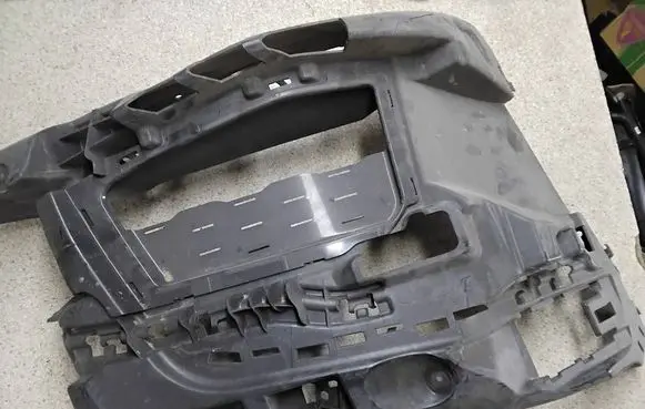 BMW 7 G11 G12 Front bumper mounting bracket 8073992 8077376