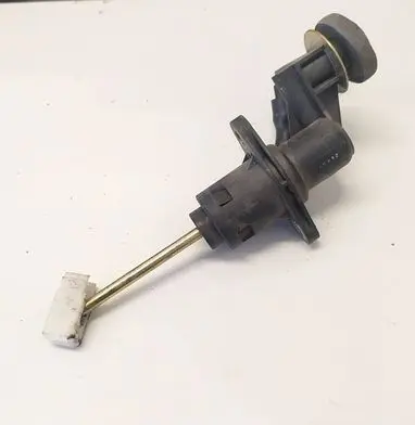 Audi A4 S4 B6 8E 8H Clutch master cylinder 8E2721401M