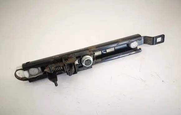 Opel Zafira A Seat belt adjustment rail 090560650