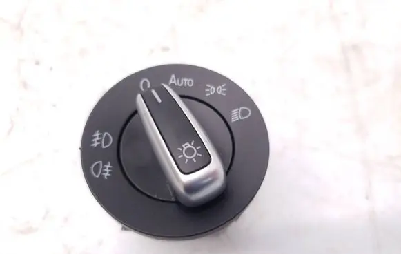 Volkswagen Touran II Light switch 3C8941431A