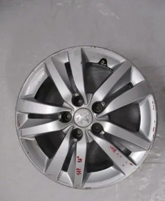 R16 alloy rim