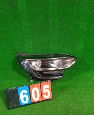 Renault Megane IV Headlight/headlamp 260108478r