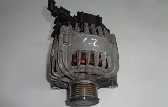 Peugeot 308 Generator/alternator 9818677980 2713135A TG12C261